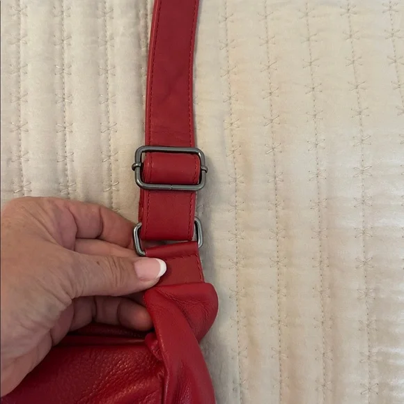 EUC Gianni Conti Leather Shoulder Bag - Picture 9 of 10